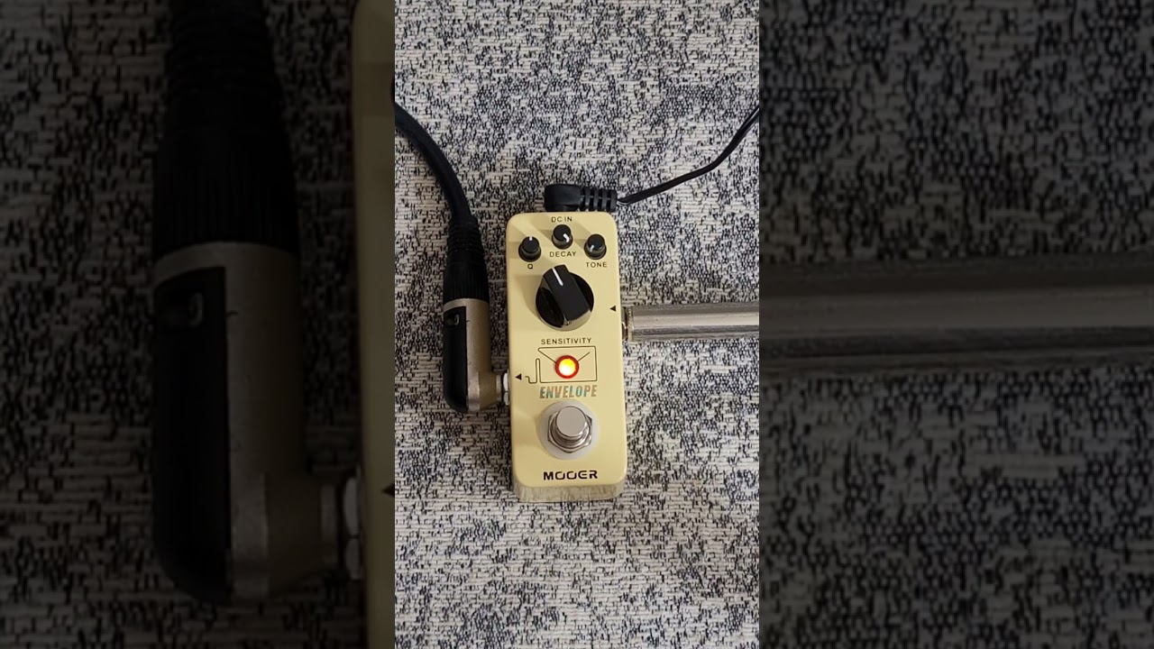Sound Test - Mooer Envelope Filter on Bass - Use Fone🎧