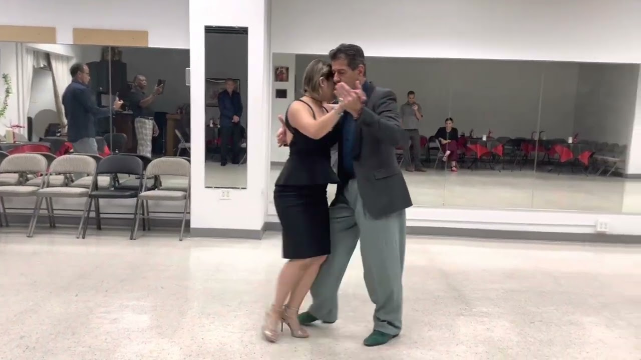 Eddy Hernandez & Patricia Porras, class “Sequences for the social dance” at Milonga El Yeite