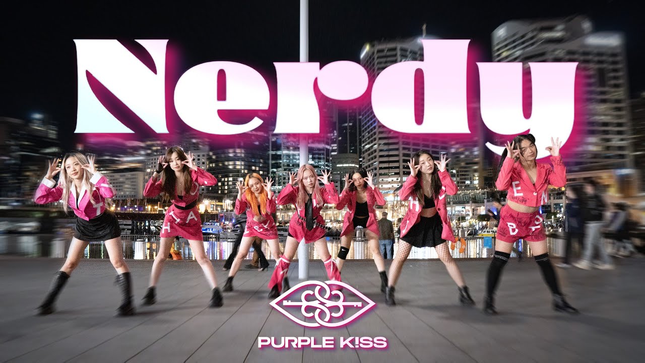 [KPOP IN PUBLIC][ONE TAKE] PURPLE KISS (퍼플키스) 