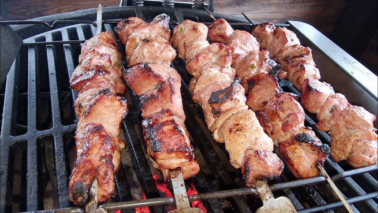 80-ųjų šašlykas Kamado BONO grilyje – senas geras receptas iš jaunystės