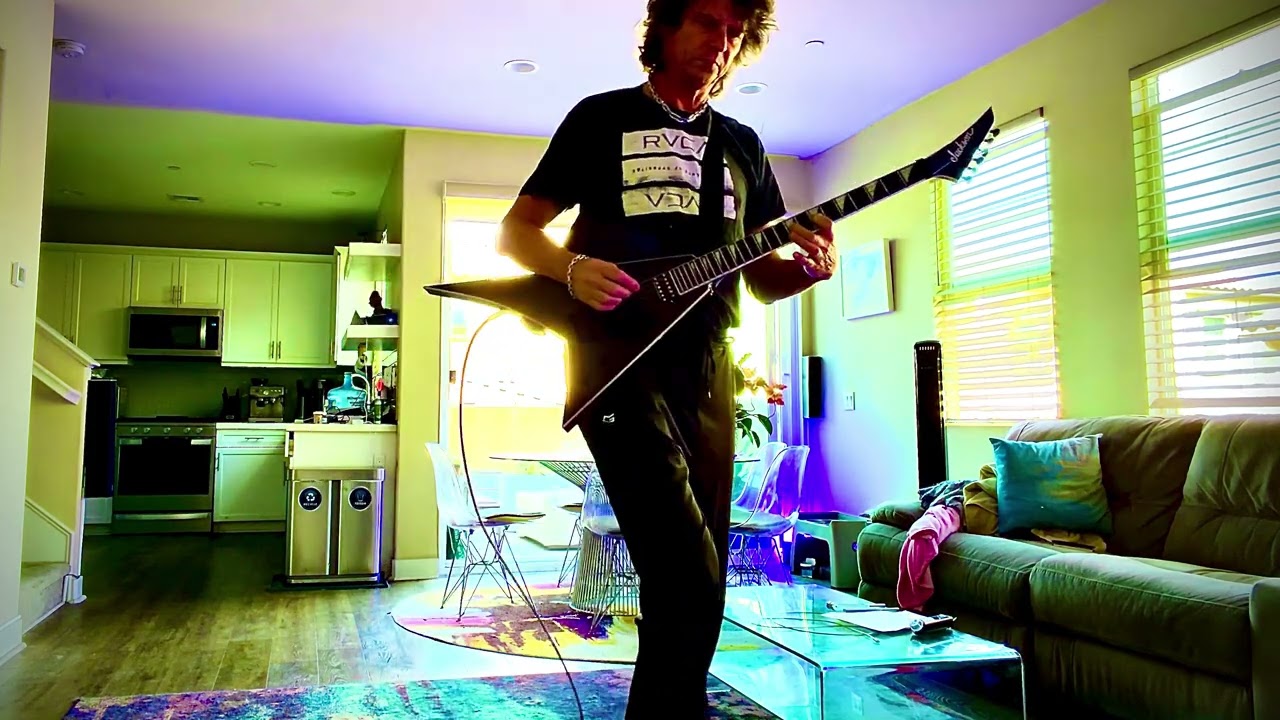 TD jamming on Deep-Black Jackson Pro-Plus-Series Randy Rhodes RR24 #jacksonguitars #metal #guitar 