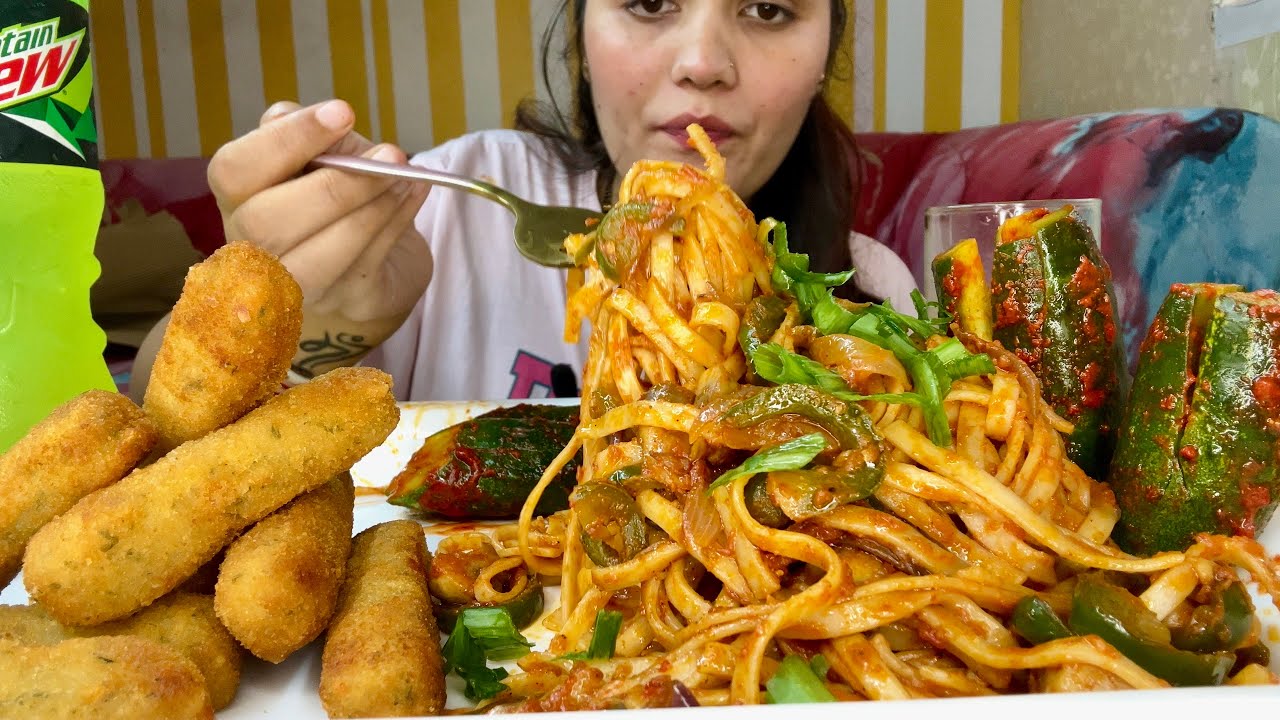 Cooking & Eating Spicy Udon Noodles #asmreating