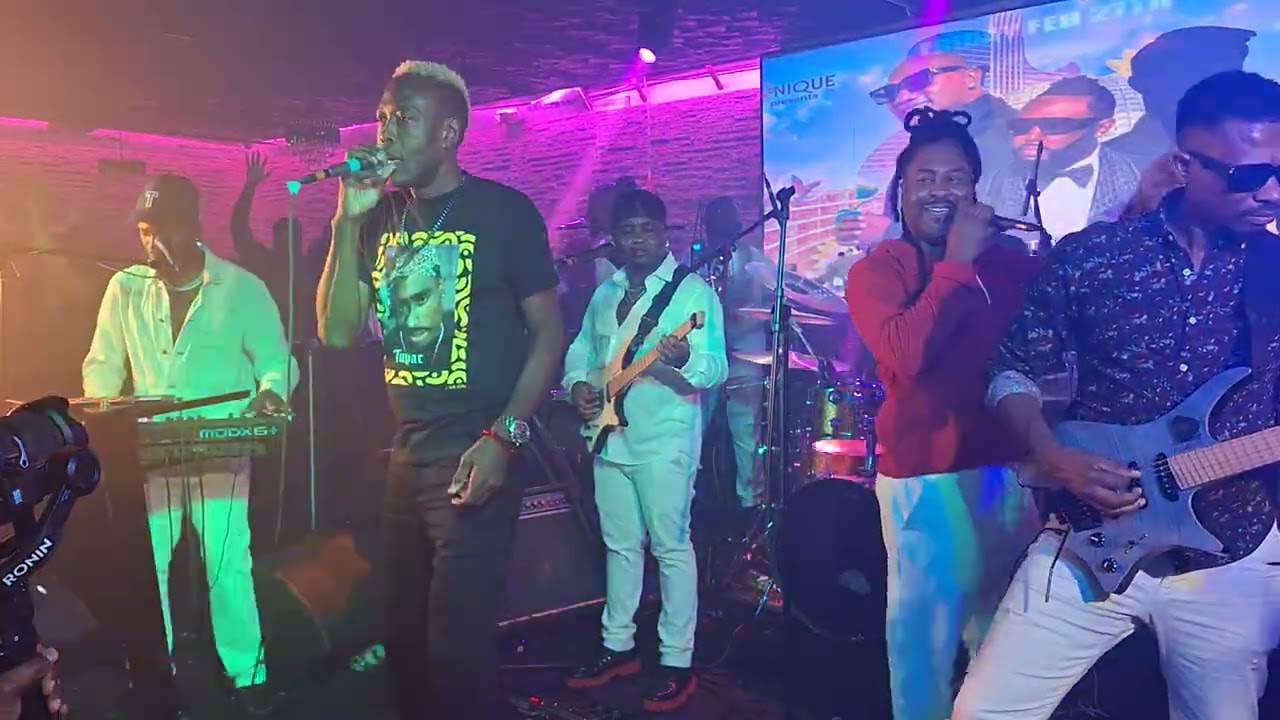 DISIP(GAZZMAN COULEUR)#ST CECILE @HOLLYWOOD LIVE MUSIC🎶PERFORMING #ABONNEVOUS #PATAJEVIDEYOA #LIKE