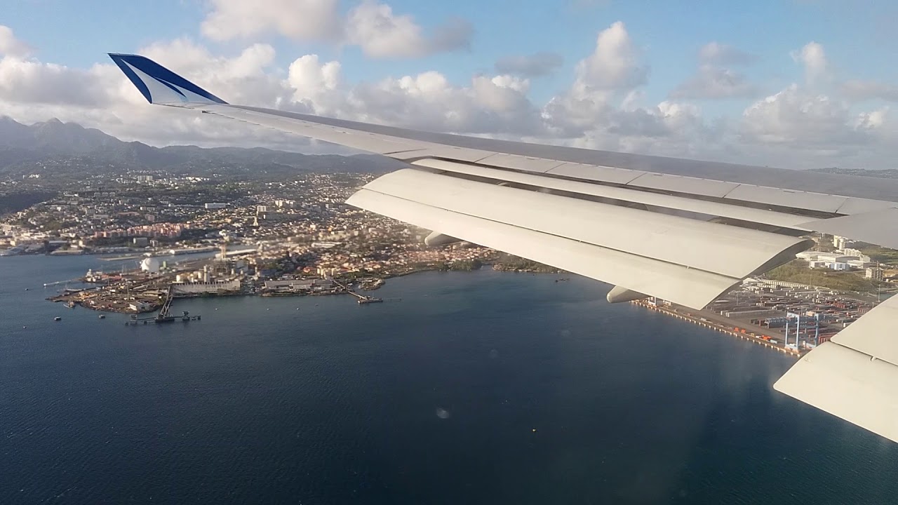 Arrivée en Martinique, Vol Corsair SS 924.