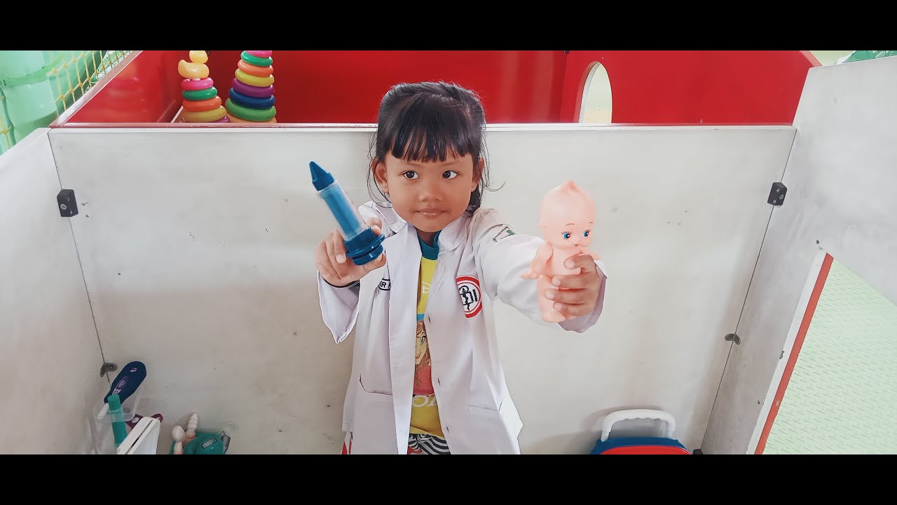 waktunya main dengan anak, pergi ke playground dekat rumah