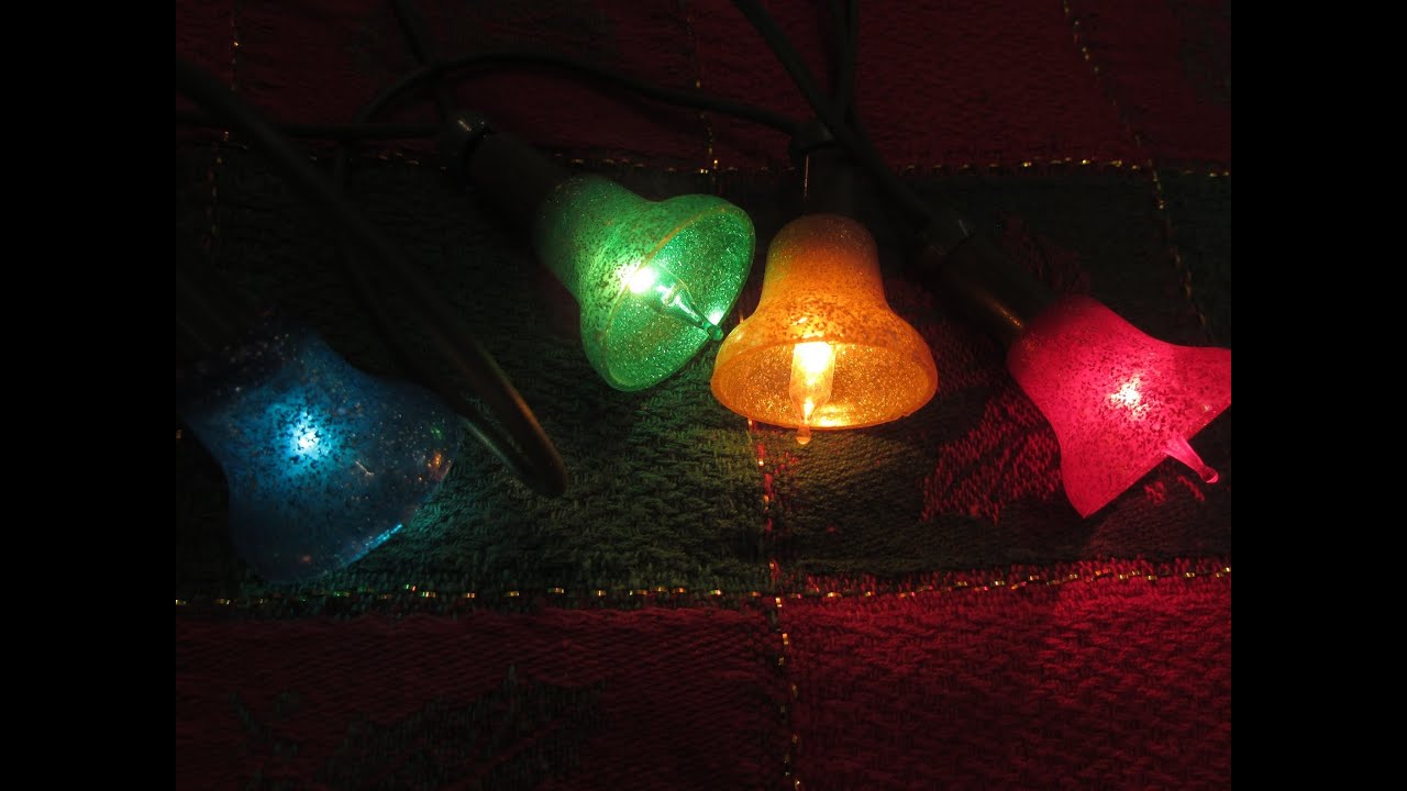 Checking out a set of 1970 General Electric Merry Midget Jingle Lights
