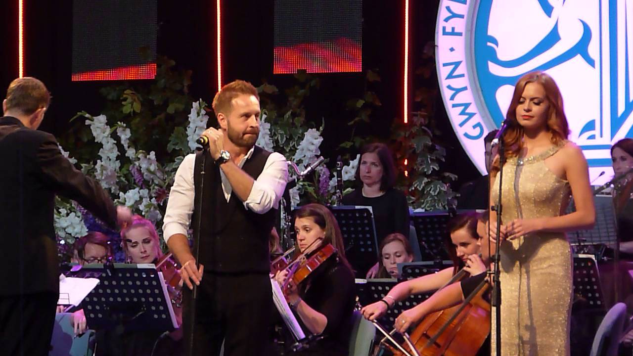Alfie Boe & Sophie Evans 'Come What May' 09.07.15 HD