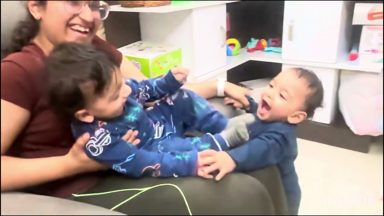 Kishu and akku ki masti