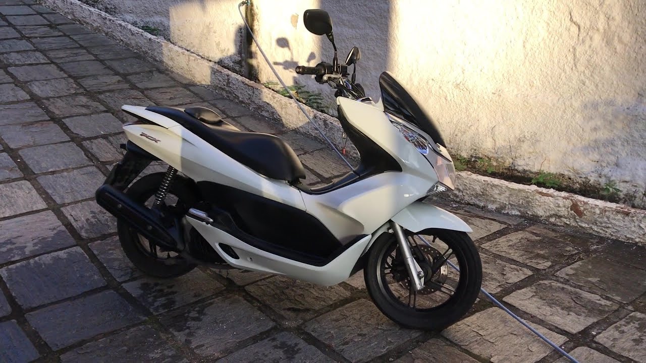 PINTEI A PCX EM CASA - será que deu certo?! - Pintura passo a passo