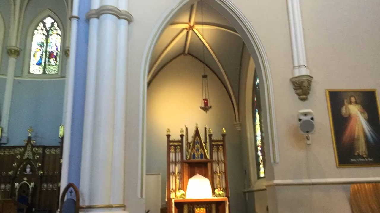 HolyHol This This is aRoman Catholic Church in in Vancouver Bc ( dauntownVancouver