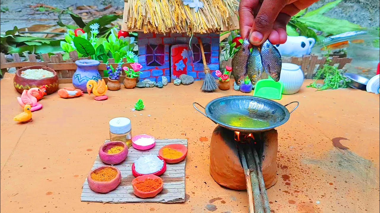 ছোট পুটি মাছ ভাজি😋।Crispy puti fish fry recipe।  Village style fry recipe।  mini kitchen video।