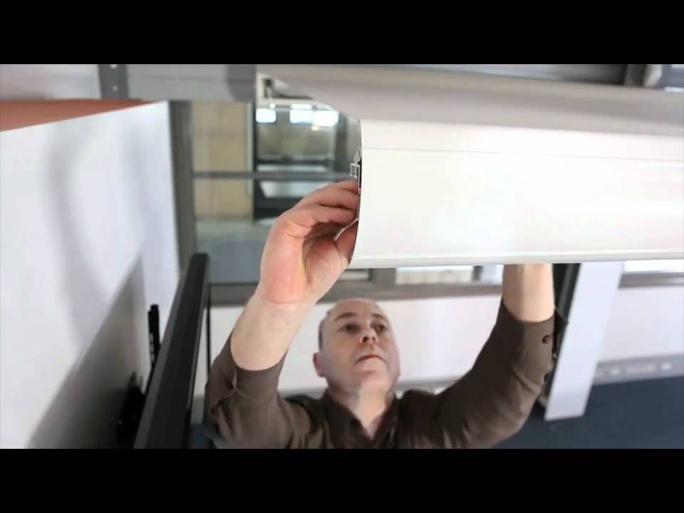 Comment installer votre capteur vent EOLIS 3D sur votre store banne ? | Somfy