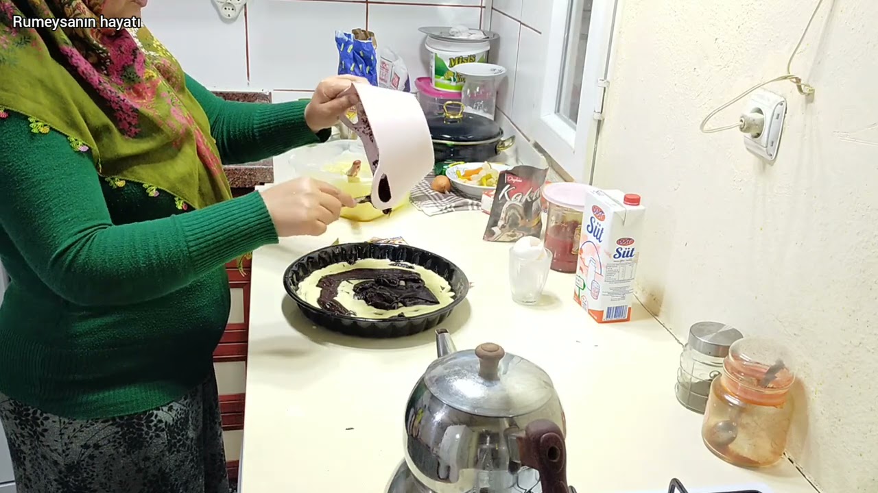 HEDİYE KEK  KALIBINDA İLK KEKİMİZ RENKLİ KEK GÜNLÜK VLOG