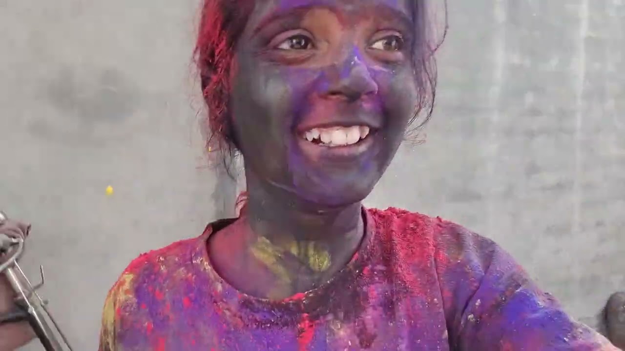 हम आए हैं ननिहाल 