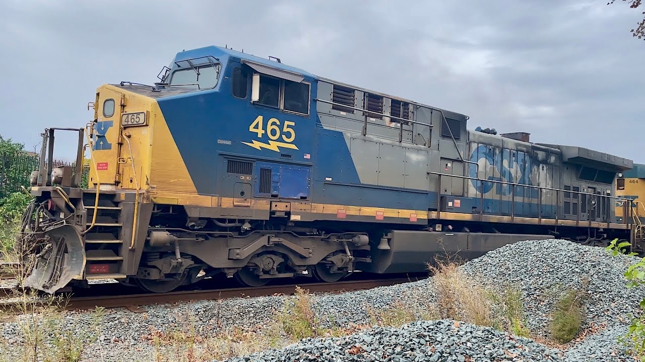 CSX Y102 With YN2 Leader Entering the Fremont Secondary And Conductor Pulls Off EOT! 