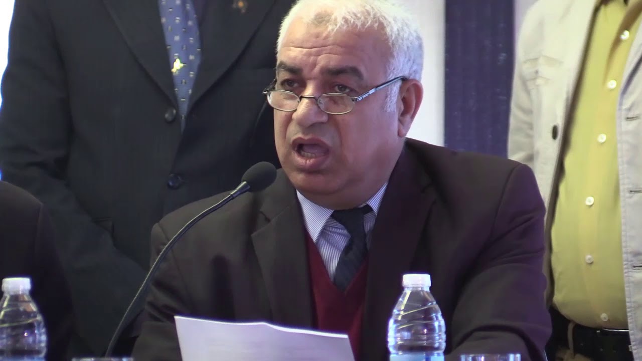 دكتور علي طه رئيس قسم الباطنة خلال افتتاح مؤتمر الجديد فى امراض وزراعة الكلي