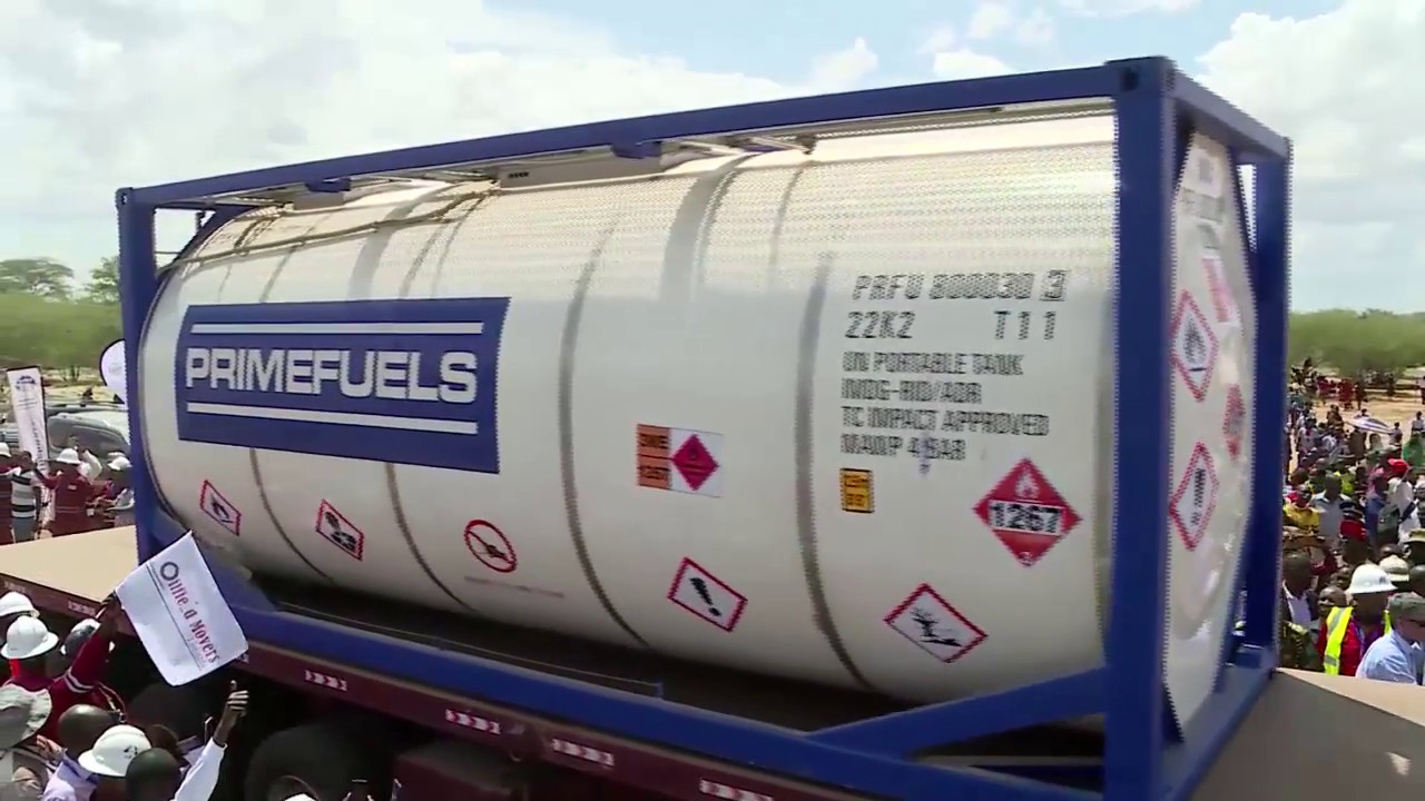 President Uhuru Kenyatta flags off trucks loaded with crude oil from Ngamia 8, Turkana County.