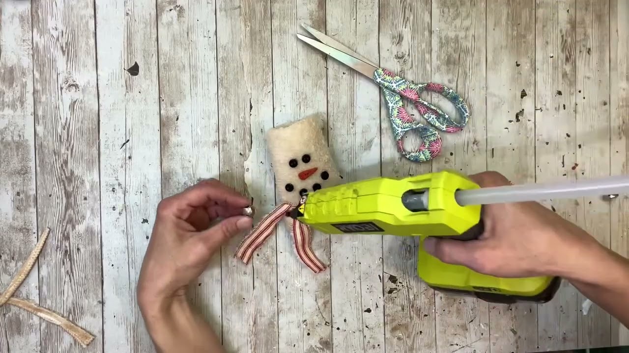 Primitive Snowman Pocket Christmas Ornament || Rustic Christmas || DIY Primitive Christmas