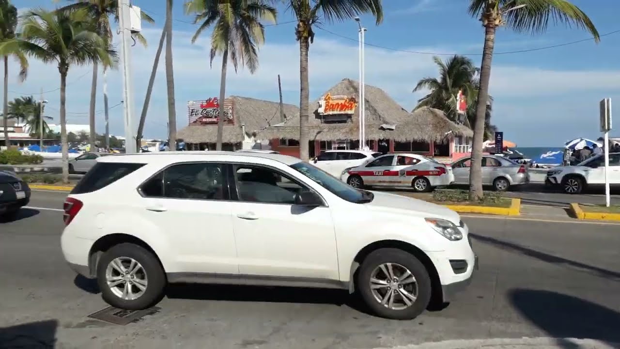 Leo Martz ... Boulevard Avila Camacho de Veracruz ......
