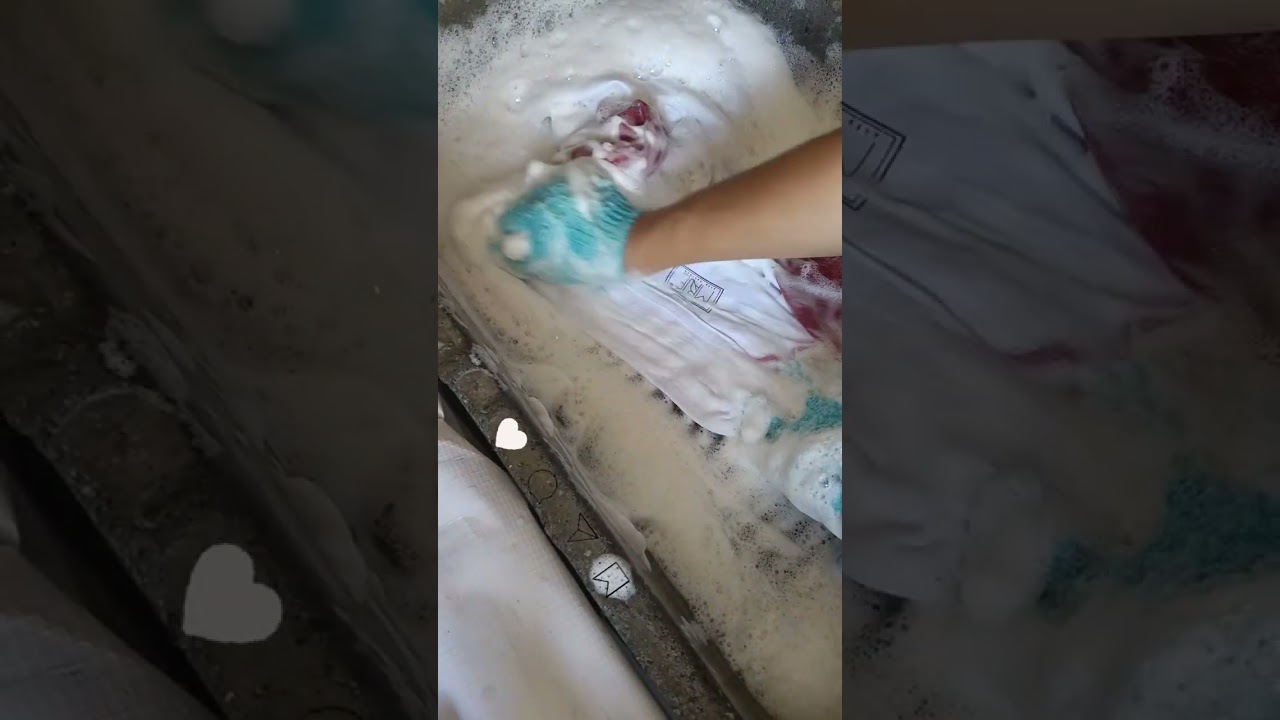 Lavando con blu blanco y princesa beteado el uniforme de las bendis