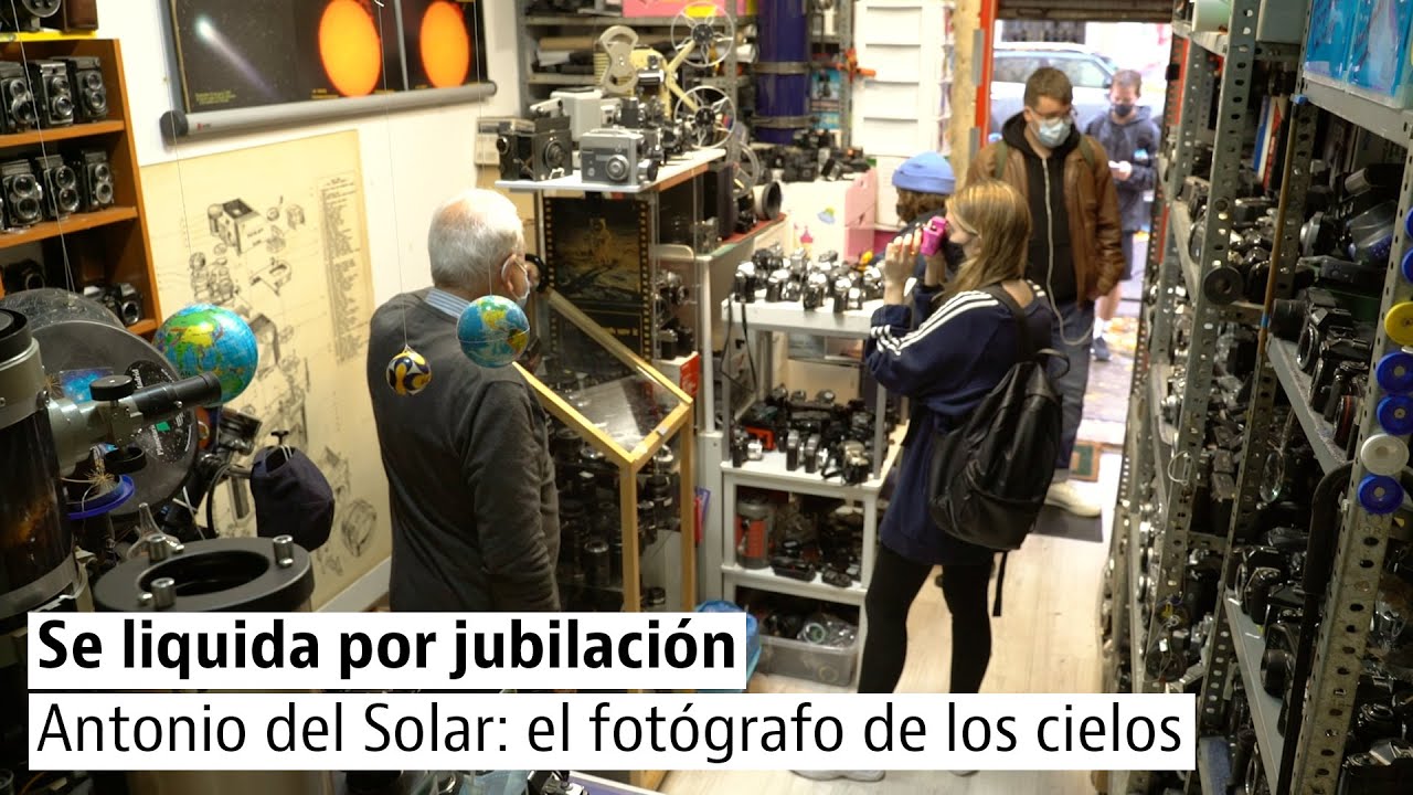 El ‘fotógrafo de los cielos’ liquida su tienda en Madrid