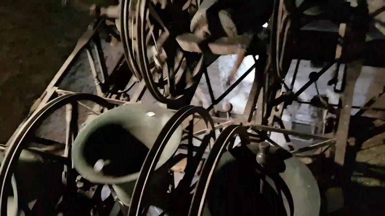 Hunton's 6 bells in action. Taylor's 1900