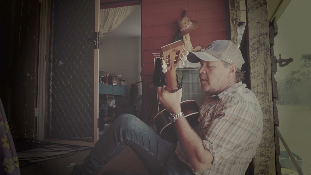 Troy Cassar-Daley Some Days Visualiser