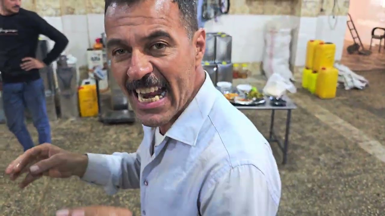 من الشجر على الحجر معصرة ابو زيد