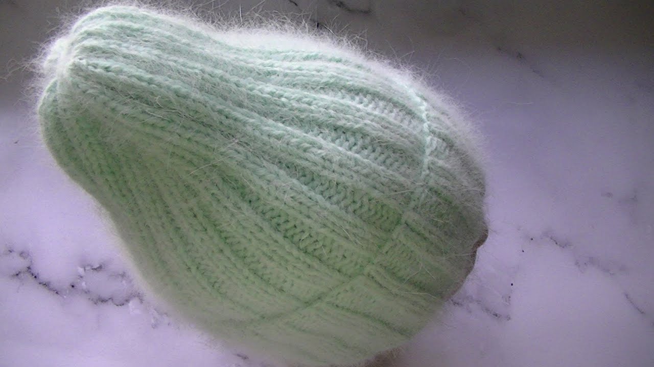 ВЯЖЕМ САМУЮ  АКТУАЛЬНУЮ И ВОСТРЕБОВАННУЮ МОДЕЛЬ ШАПКИ ИЗ ПРЯЖИ ПУХ НОРКИ ЗА ПАРУ ЧАСОВ.