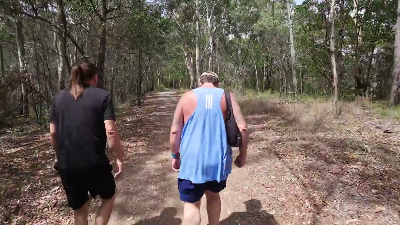 1 Kilometer Of walking in Toohey Forest. Follow Me, Neo2.