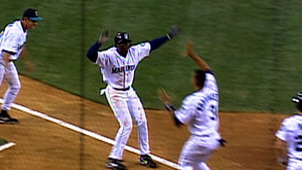 Cameron ends it in the 19th with a homer