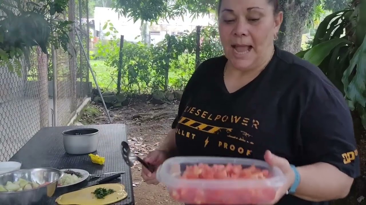 Cerdo con verduras en leche de coco.