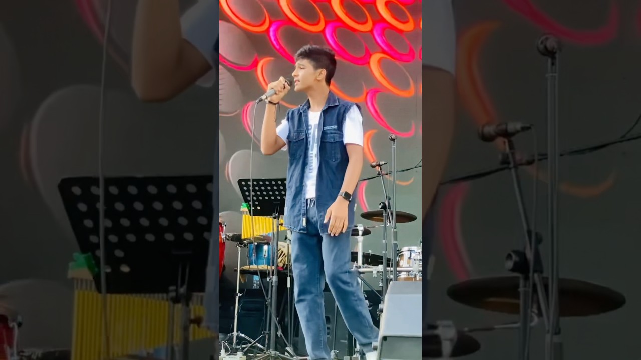 Heenamandaramen live singing at colombo viharamahadewi park❤️✨ #aslamroshan #music #heenamandaramen