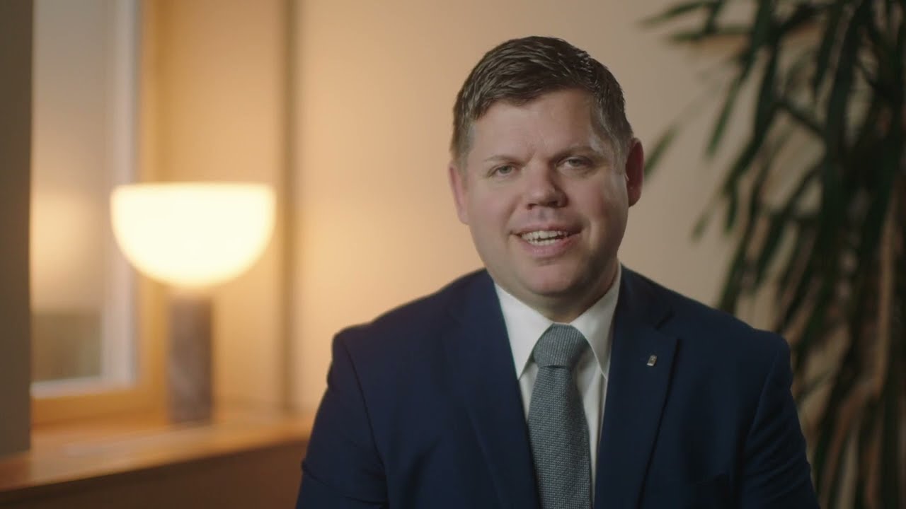V&auml;lkommen till arbetsmarknaden! Hur g&ouml;r jag karri&auml;r i Sverige?