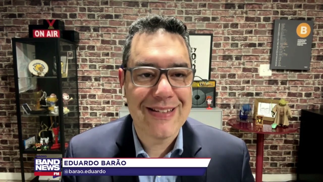 Com frio intenso, forte nevasca atinge Nova York | Eduardo Barão