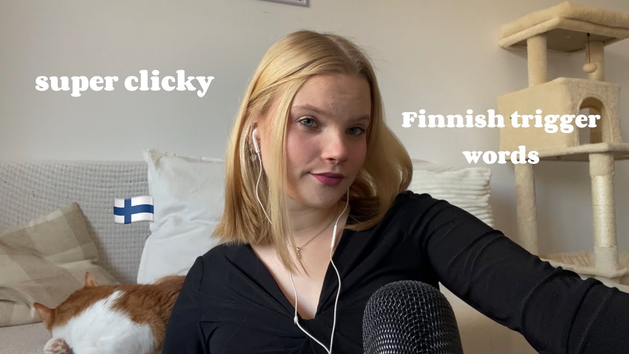 ASMR clicky trigger words in FINNISH 🇫🇮 + hand movements 🩷