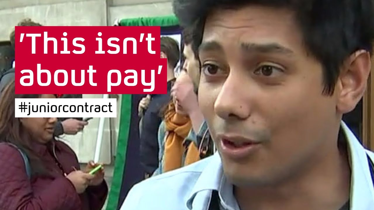 Junior doctors protest new contracts