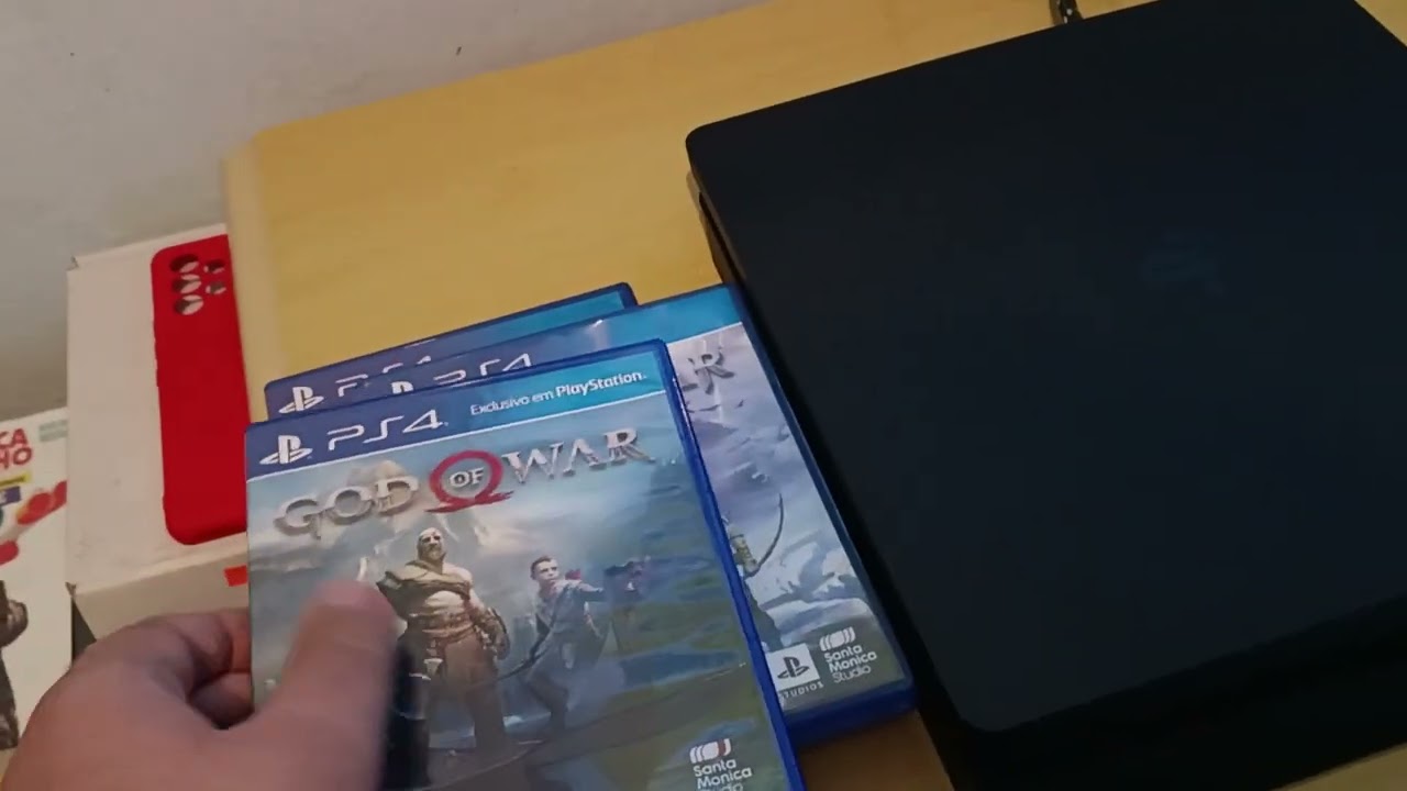 PS4 Slim 500GB ligando 