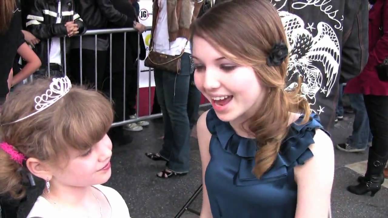 SAMMI HANRATTY Spots Piper Reese & Talks AMERICAN GIRL + Adrian R'Mante Drops In!