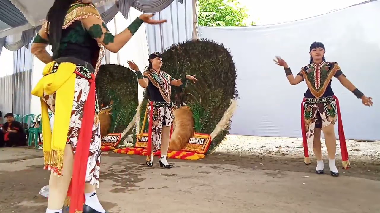 SRAMPAT PANGKUR TARI JATHILAN OBYOK ENAK BANGET..