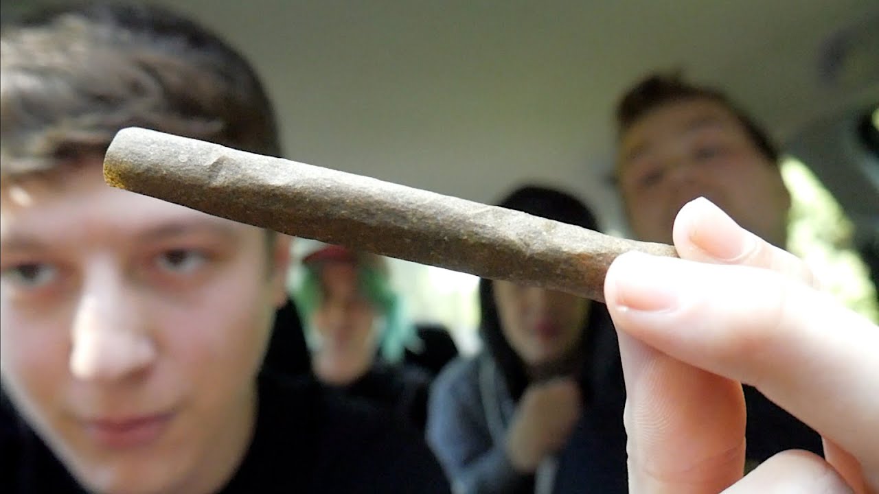 GIANT BLUNT WITH THE BOYS!