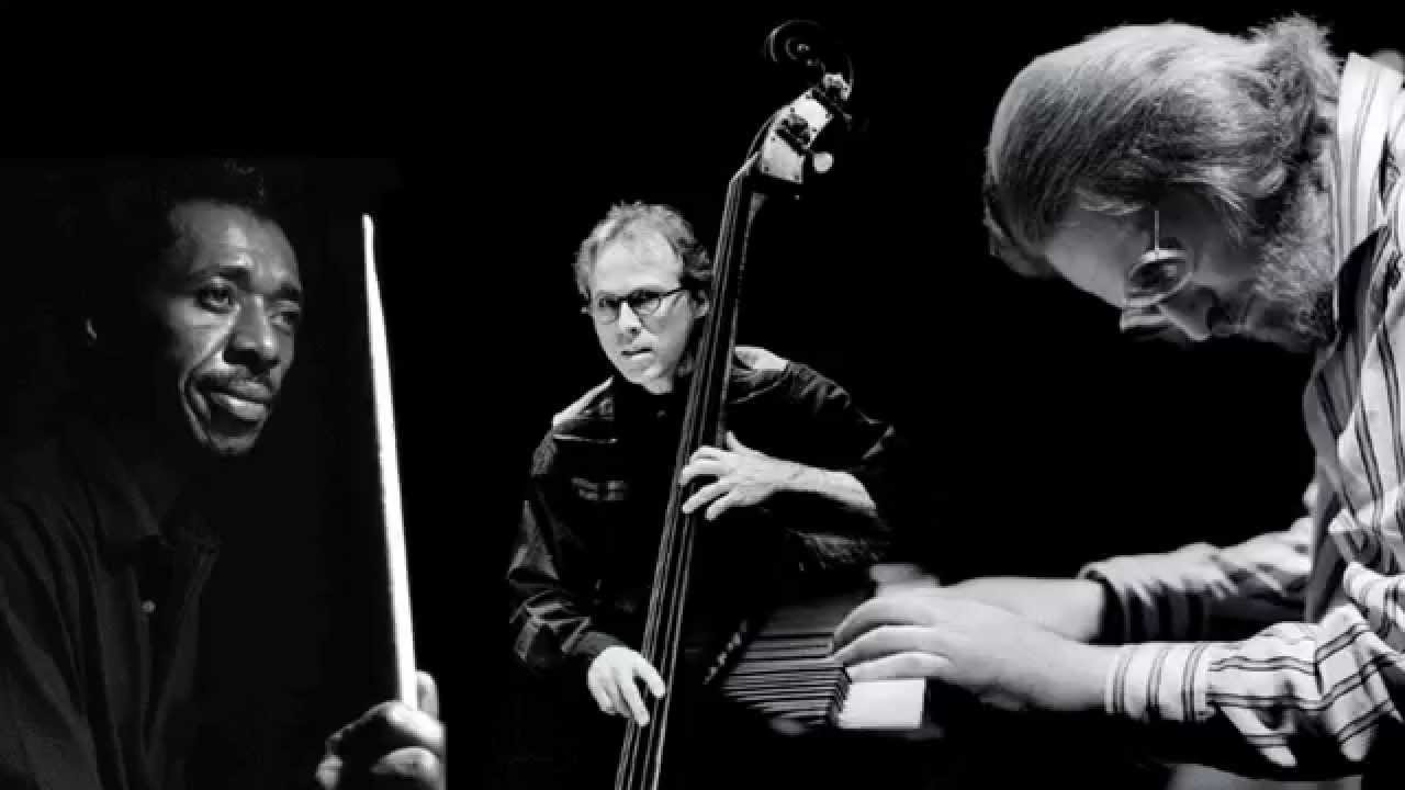 Bill Evans Trio -  My Romance -  Kobe (Japan) 1978
