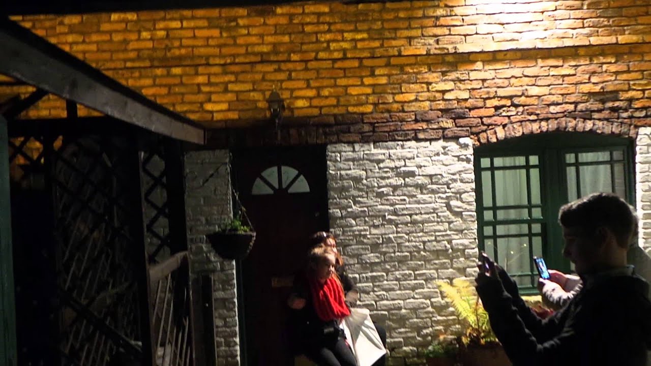 Coronation Street Tour - last tour around street December 2015