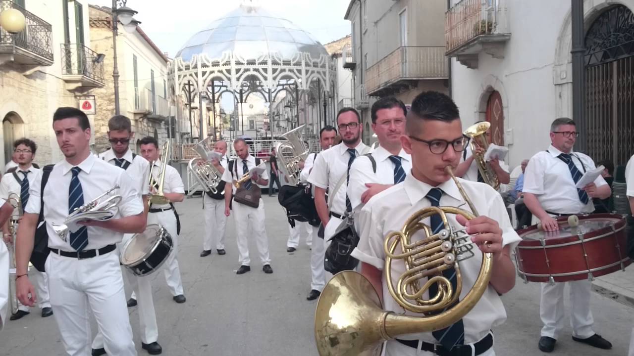 Montagano 25 Giugno 2016 - La Banda Musicale Citta' di Conversano esegue il  brano musicale ATAN.