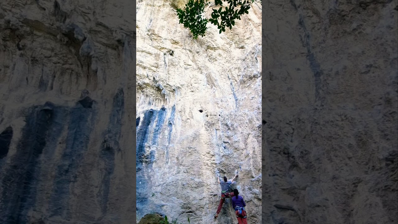 Krvavica 7a, Mišja peč