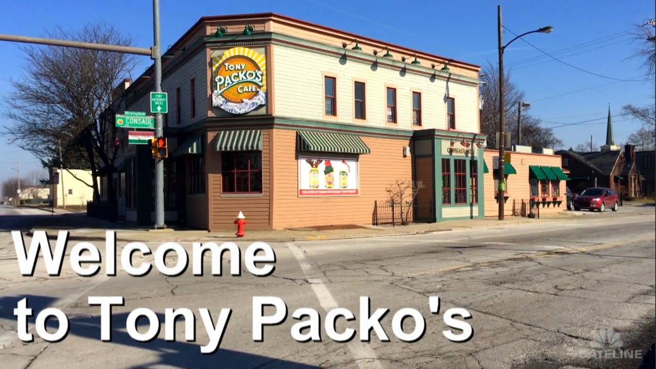 A Postcard from the Field: Tony Packo's Cafe | Dateline NBC