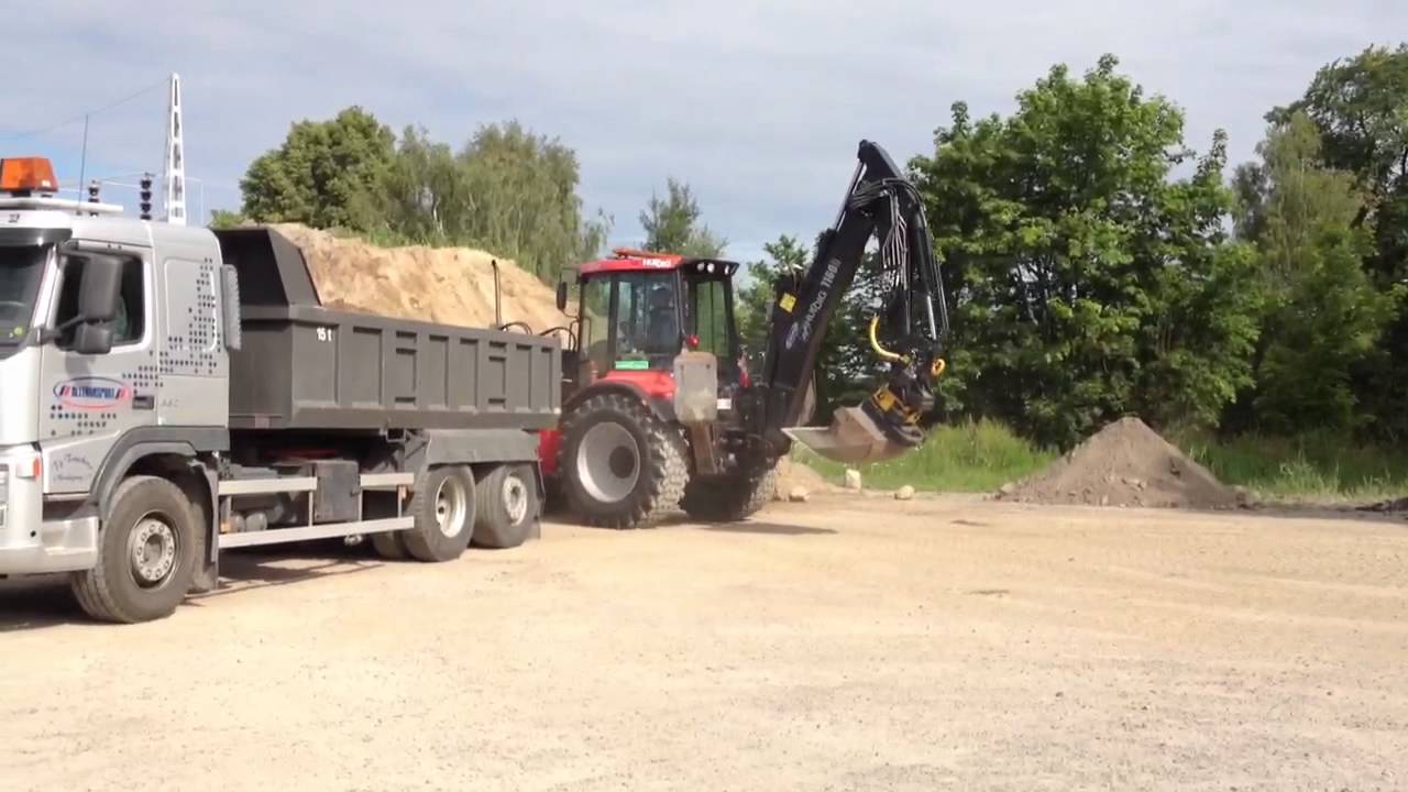 Huddig 1160d lastar på golan höjden