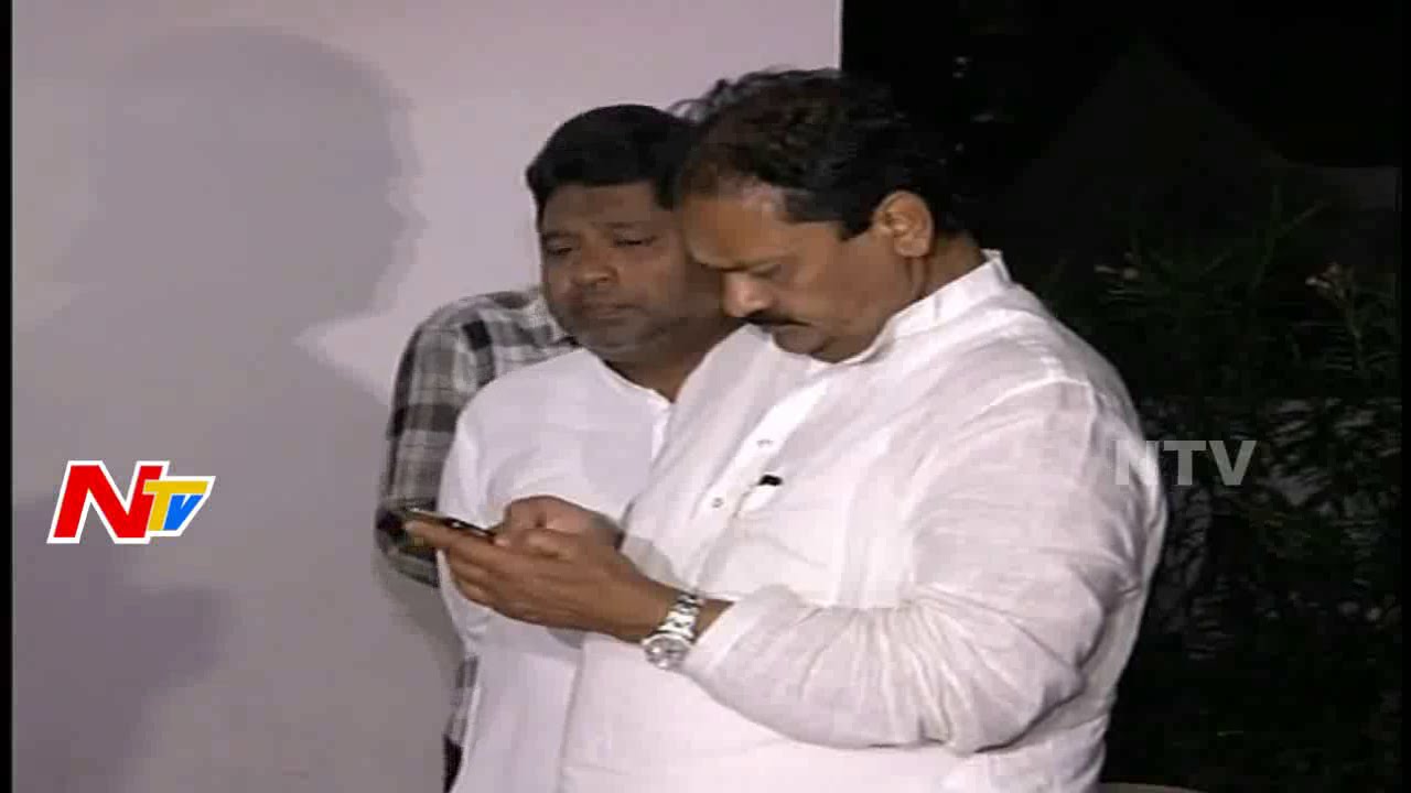Congress Leader Shabbir Ali Got Threat Calls form TRS Party Supporters | Press Meet | LIVE
