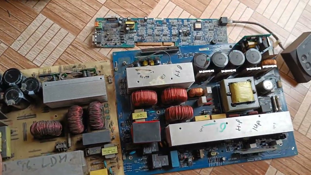 APC SRC3000XLI Online UPS 3KVA-96V.