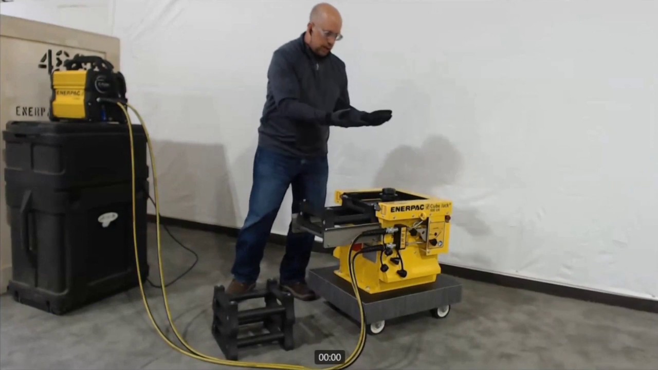 How to Use a Self-Locking Jacking System | Training |  Enerpac Cube Jack